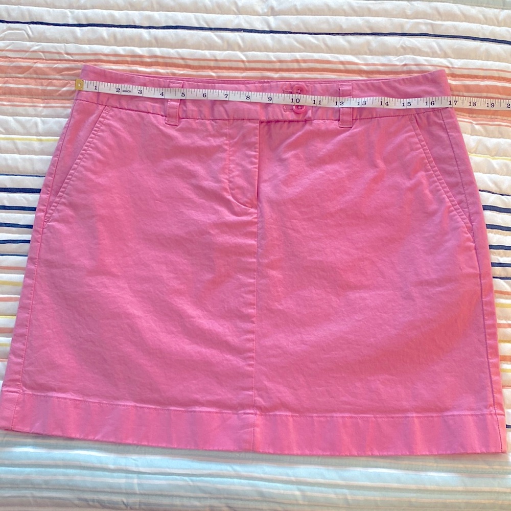 Pink Vineyard Vines mini skirt